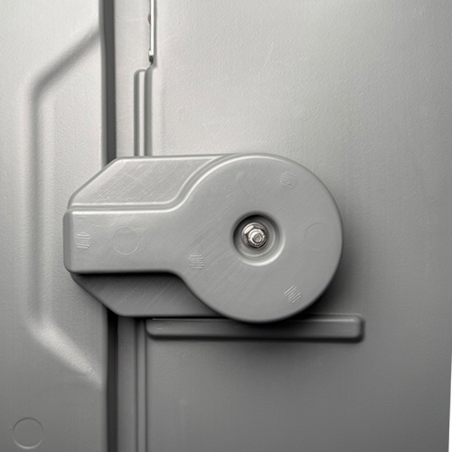 5 gallons of water in tank